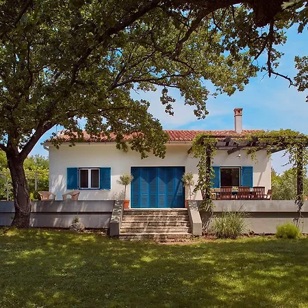 Majavec Villa *