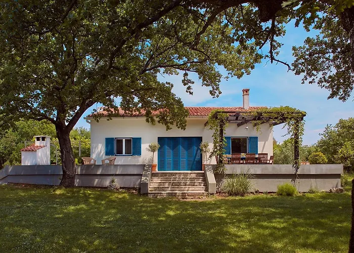 Majavec Villa *